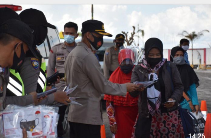 Peringati Maulud Nabi, Kapolres Tg-pinang bagikan paket Sembako