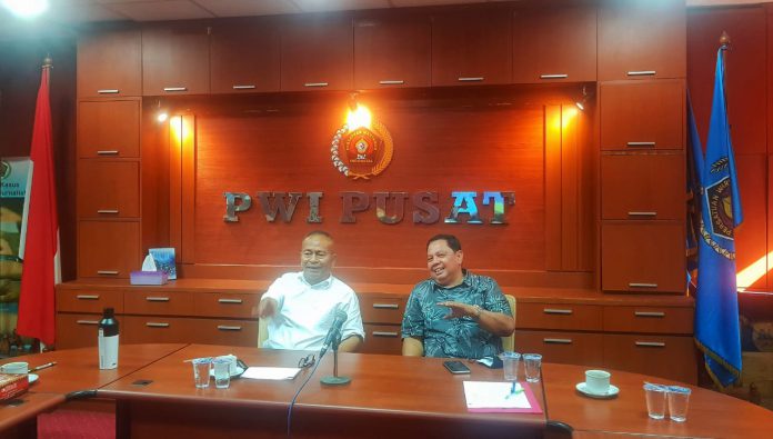 Ketum PWI Pusat Atal Depari dan Sekjen Mirza