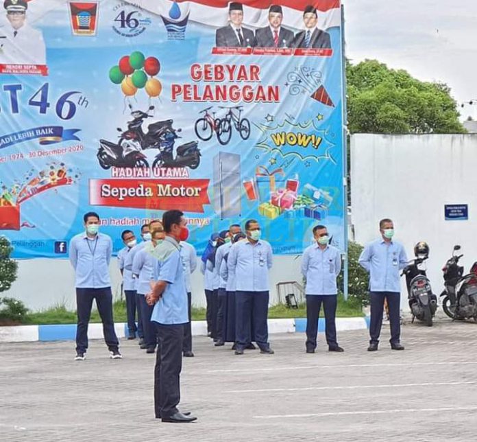 Perumda Air Minum Kota Padang mengadakan Apel Pagi Perdana bertempat di Lapangan Kantor Pusat, Perumda AM Kota Padang