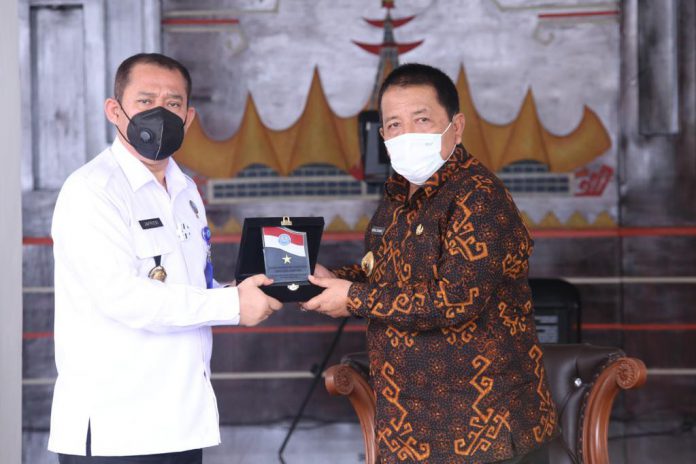 Gubernur Arinal saat menerima Audiensi Kepala BNN Provinsi Lampung Brigjen Pol Drs.Jafrie, di Mahan Agung, Kamis (4/2/2020)