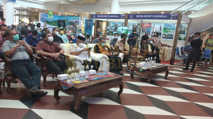 PT Cakra Bramastra Internasional menggelar Event Pariwisata Kepri Bangkit yang diselenggarakan di Atrium Timur Mega Mall Batam Centre, Batam, Jumat (05/02/2021)