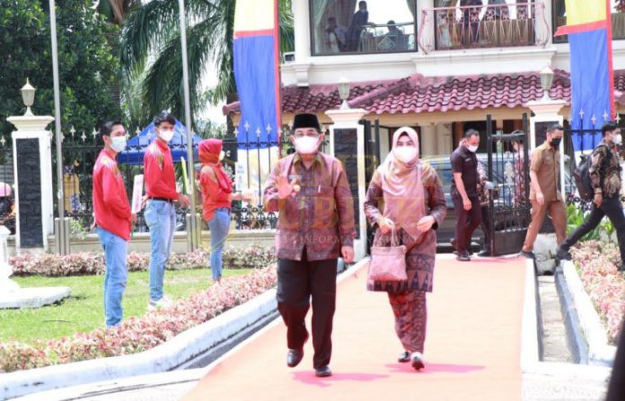 Bupati Tanjab Barat Beserta Istri Menghadiri Jelajah Jambi "Expo The Hidden Paradise in Jambi"