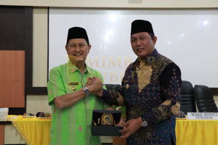 Wakil Bupati Kab Tanjab Barat silaturahmi Ke Kab Indragiri Hilir Didampingi Komisi III DPRD Tanjab barat