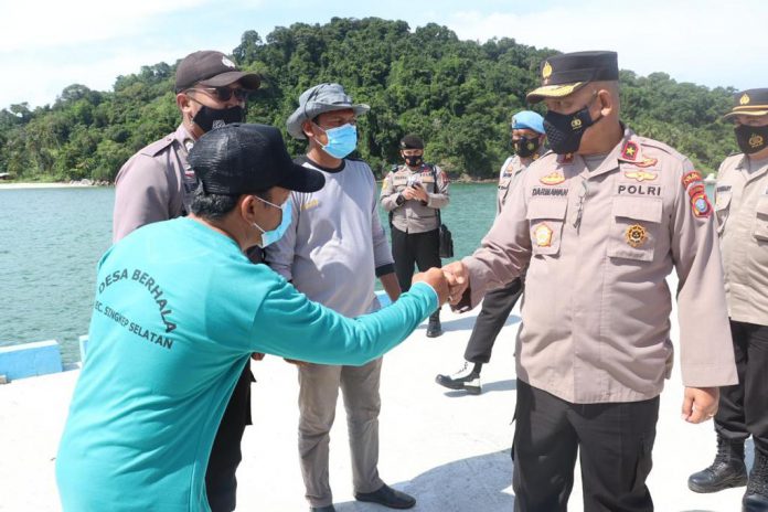 Wakil Kepala Kepolisian Daerah Kepulauan Brigjen Pol Drs. Darmawan M.Hum beserta Rombongan melakukan rangkaian kunjungan kerja (kunker) ke Kabupaten Lingga.