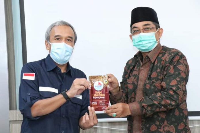 Bupati Barat Anwar Sadat Dampingi Kementerian ESDM RI, Dalam Kunjungan Kerja