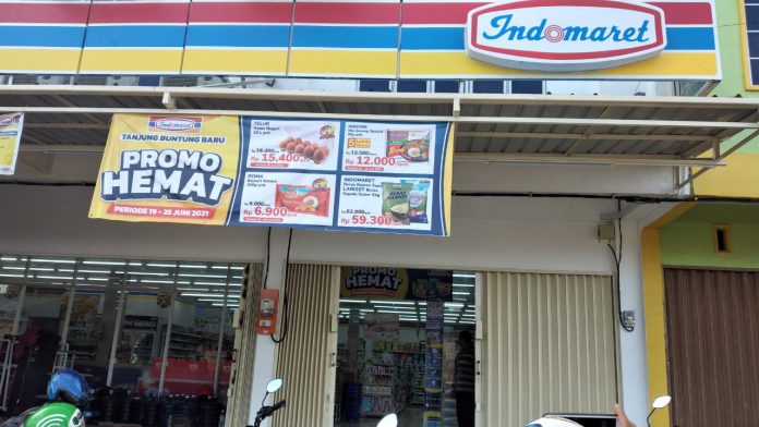 Gerai Indomaret di Ruko Tanjung Buntung, Bengkong, Batam, dibobol maling pada, Senin (21/06/2021).