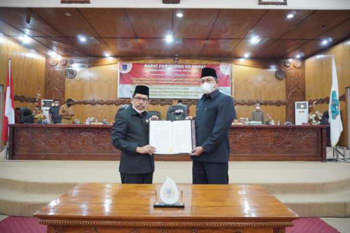 Rapat Paripurna Ke - Empat DPRD Tanjung Jabung Barat Pembahasan Raperda Tentang Pertanggung Jawaban APBD Tahun 2020