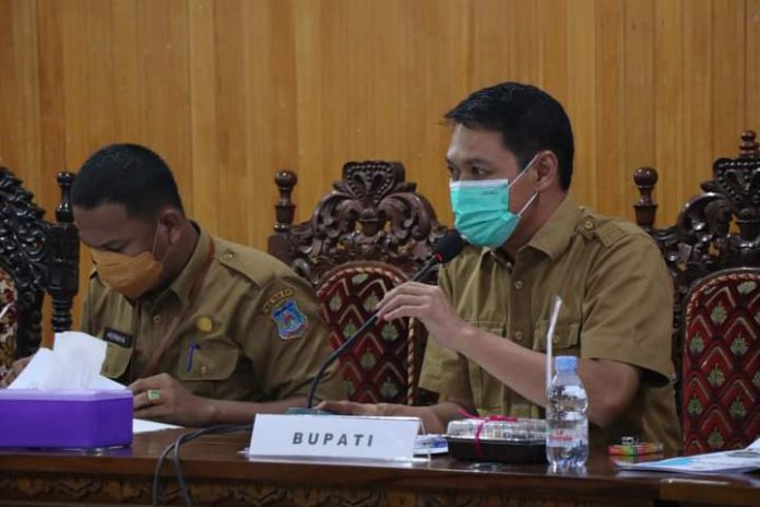 Asisten Pemerintahan dan Kesra Hidayat, SH, MH, memimpin Rapat Pembahasan Persiapan