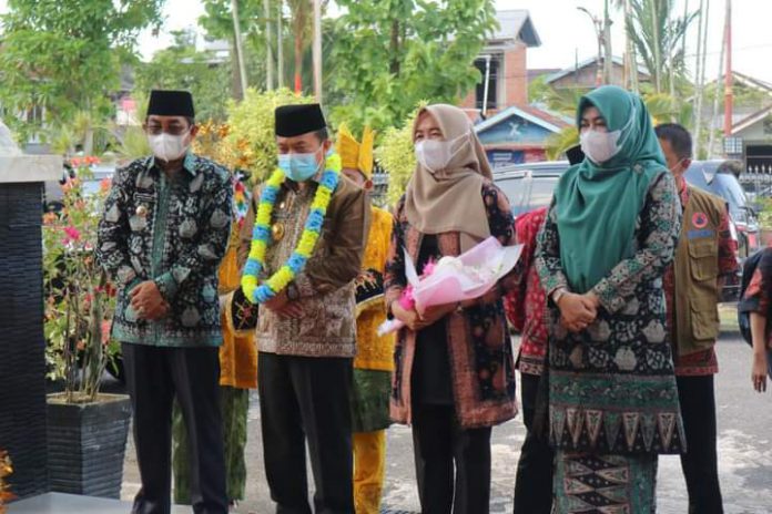 Bupati Drs. H. Anwar Sadat, M.Ag menerima kunjungan kerja Gubernur Jambi