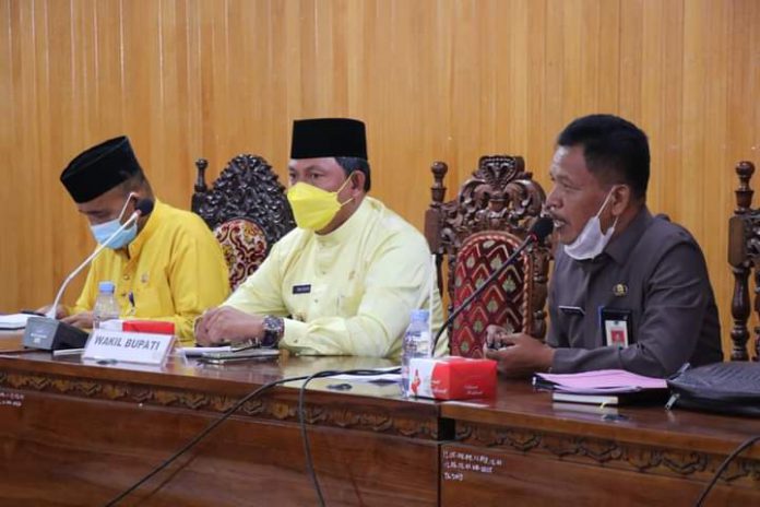 Wakil Bupati Hairan, SH Memimpin Rapat Penanganan Terhadap Dampak Sosial