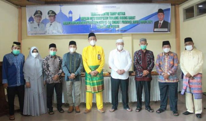 Mewakili Bupati, Sekretaris Daerah Ir. Agus Sanusi, M.Si, Menghadiri Training Centre (TC)